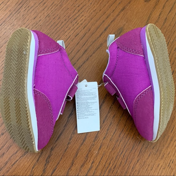 Baby Gap NWT sneakers size 5 - Picture 4 of 7